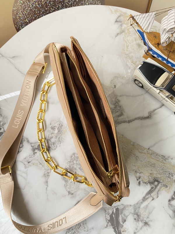 ルイヴィトンバッグ着用イメージ